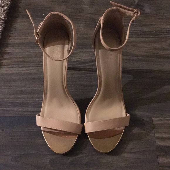 Never worn Charlotte Russe heels - Picture 2 of 3